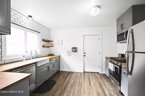 Kitchen - 708 Upper 3rd St, Kellogg, ID 83837 photo 1 of 7