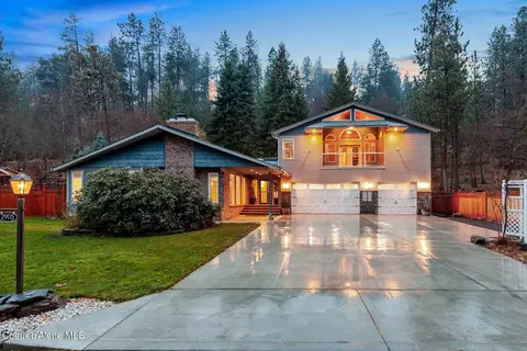 2905 E Fernan Ct, Coeur D'alene, ID 83814