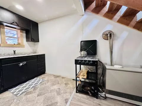 Kitchen - 602 Sundance Ln, Plummer, ID 83851 photo 3 of 3