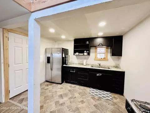 Kitchen - 602 Sundance Ln, Plummer, ID 83851 photo 2 of 3