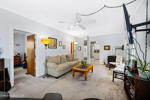 208 W Mullan Ave, Kellogg, ID 83837 photo 9