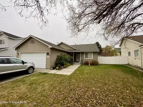 1916 W Canfield Ave, Coeur D'alene, ID 83815