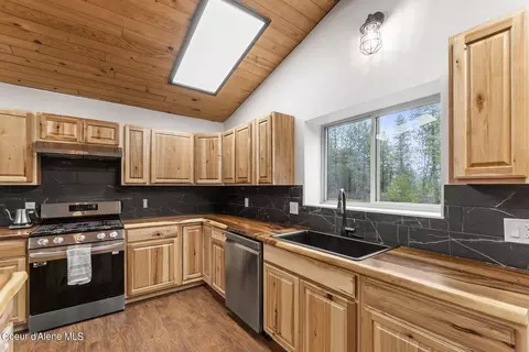 30353 N Silver Meadows Loop, Athol, ID 83801 photo 12