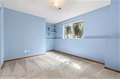 Bedroom - 527 E Cloverleaf Dr, Hayden, ID 83835 photo 10 of 11