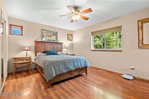 Bedroom - 527 E Cloverleaf Dr, Hayden, ID 83835 photo 3 of 11