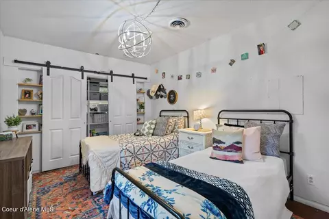 Bedroom - 13700 E Bunco Rd, Athol, ID 83801 photo 3 of 4