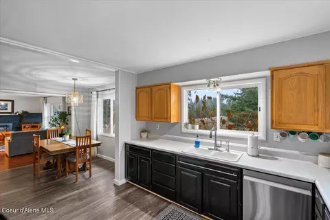 Kitchen - 13700 E Bunco Rd, Athol, ID 83801 photo 3 of 4