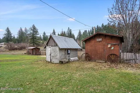 Exterior - 13700 E Bunco Rd, Athol, ID 83801 photo 6 of 8