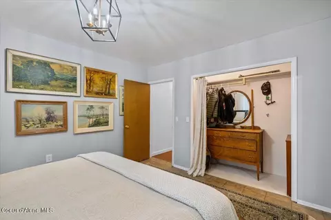 Bedroom - 13700 E Bunco Rd, Athol, ID 83801 photo 2 of 4