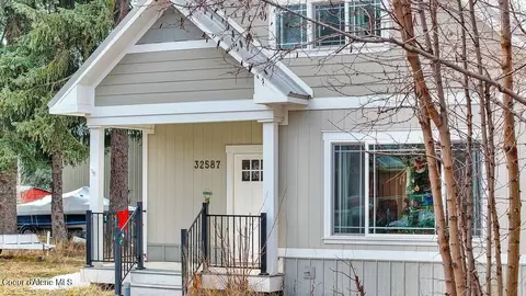 32587 N 2nd Ave, Spirit Lake, ID 83869