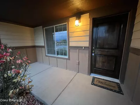 2037 E Cornell Ave, Post Falls, ID 83854 photo 2