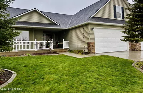 2430 W Berkley Ln, Hayden, ID 83835