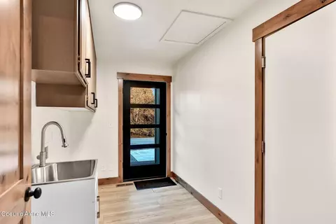 Other - 1005 Cedar St, Sandpoint, ID 83864 photo 3 of 8