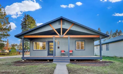 Exterior - 1005 Cedar St, Sandpoint, ID 83864 photo 4 of 13