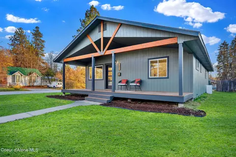 Exterior - 1005 Cedar St, Sandpoint, ID 83864 photo 12 of 13