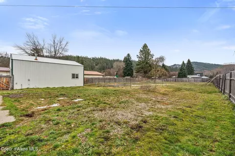 Exterior - 508 Main St, Pinehurst, ID 83850 photo 3 of 3