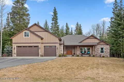12208 N Pebble Creek Dr, Hayden, ID 83835