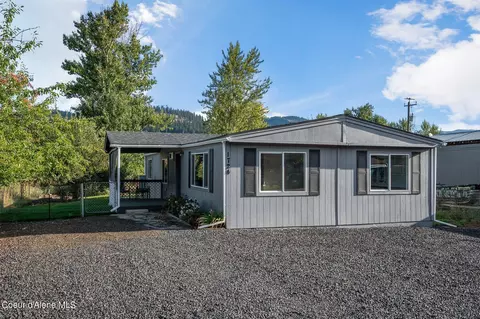 1724 Center Ave, Saint Maries, ID 83861