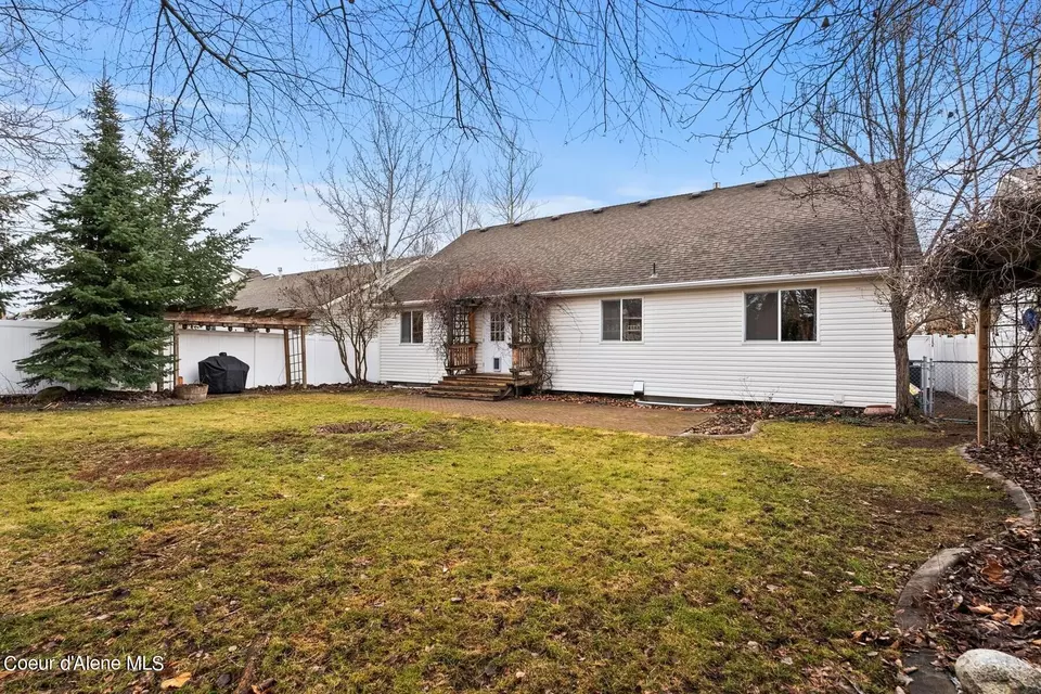 Exterior - 1577 W Yaquina Dr, Post Falls, ID 83854 photo 5 of 6