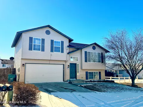 240 W Commanche St, Post Falls, ID 83854