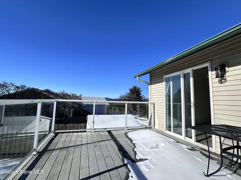 Exterior - 240 W Commanche St, Post Falls, ID 83854 photo 2 of 11