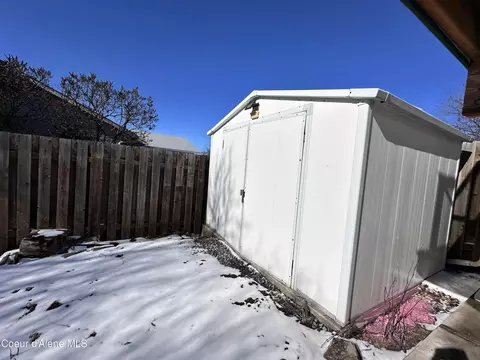Exterior - 240 W Commanche St, Post Falls, ID 83854 photo 9 of 11