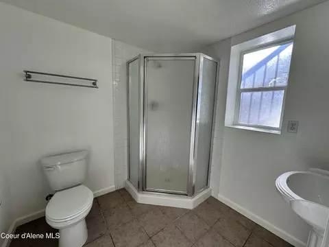 Bath - 240 W Commanche St, Post Falls, ID 83854 photo 2 of 2