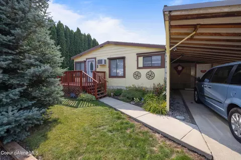 11700 N Alaska Loop, Hayden, ID 83835