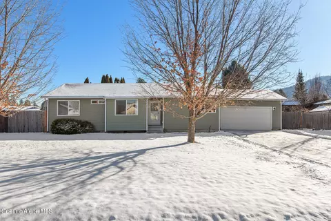 9400 N Ash St, Hayden, ID 83835