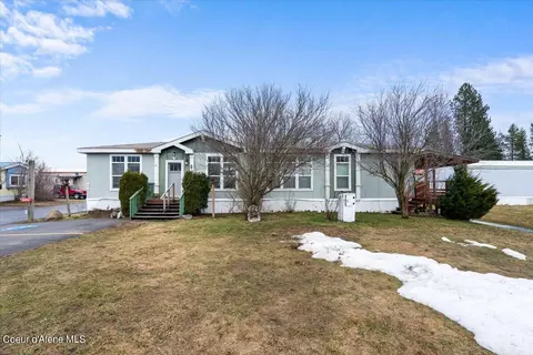 1100 Kootenai Cutoff Unit 45 Rd, Ponderay, ID 83852