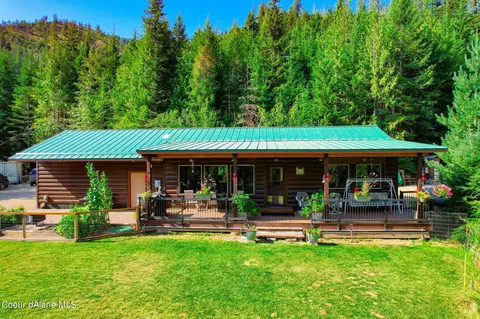 197 Lower Joe Loop, Saint Maries, ID 83861