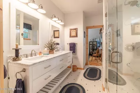 Bath - 10291 E Riley Loop, Athol, ID 83801 photo 4 of 4