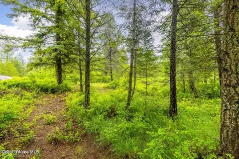 32764 N 10th Lt Apt 2 Ave, Spirit Lake, ID 83869