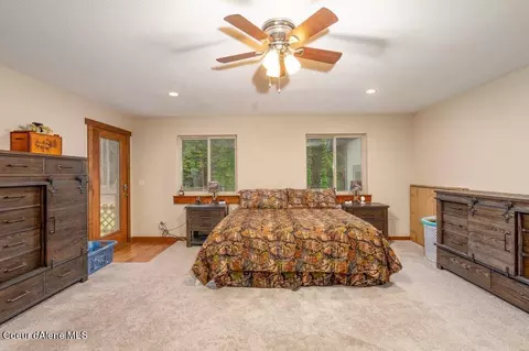 Bedroom - 10570 E Far Cry Rd, Athol, ID 83801 photo 2 of 3