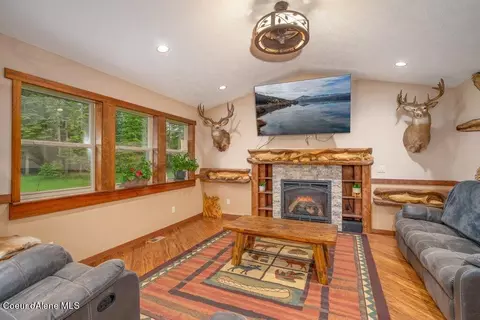 Living - 10570 E Far Cry Rd, Athol, ID 83801 photo 5 of 5