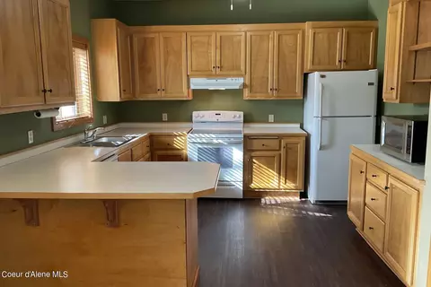 Kitchen - 223 S 221 S Second Ave, Sandpoint, ID 83864 photo 5 of 5