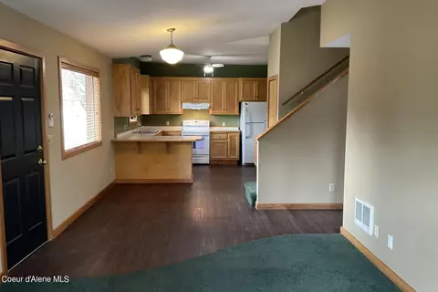 Kitchen - 223 S 221 S Second Ave, Sandpoint, ID 83864 photo 4 of 5