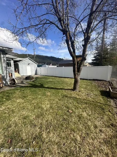 Exterior - 132 W Brown Ave, Kellogg, ID 83837 photo 5 of 15