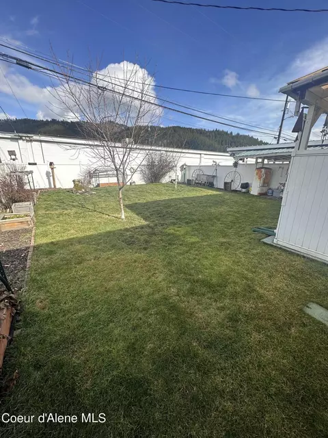 Exterior - 132 W Brown Ave, Kellogg, ID 83837 photo 12 of 15