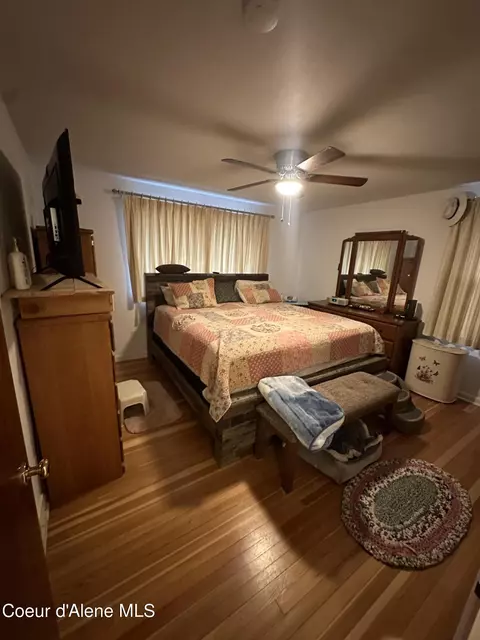 Bedroom - 132 W Brown Ave, Kellogg, ID 83837 photo 2 of 2