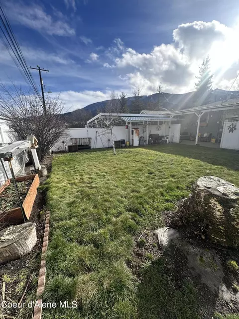 Exterior - 132 W Brown Ave, Kellogg, ID 83837 photo 10 of 15