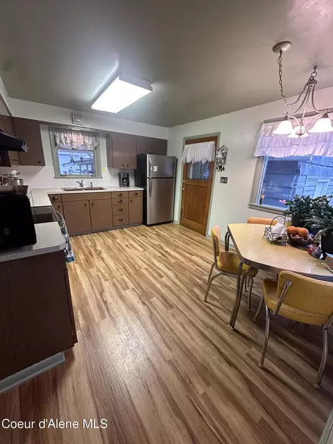 Kitchen - 132 W Brown Ave, Kellogg, ID 83837 photo 3 of 3