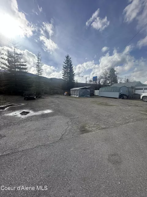 Exterior - 132 W Brown Ave, Kellogg, ID 83837 photo 14 of 15