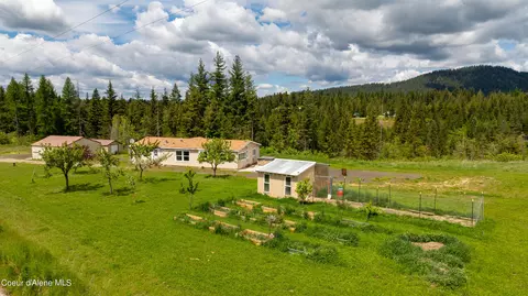 6761 E Sunrise Dr, Harrison, ID 83833 photo 2