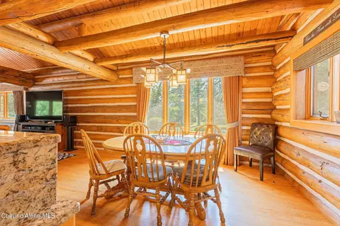 Dining - 701 Gooby Rd, Sandpoint, ID 83864 photo 1 of 1