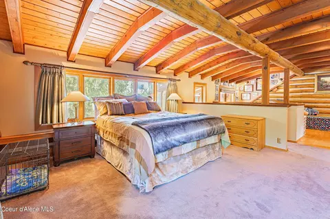 Bedroom - 701 Gooby Rd, Sandpoint, ID 83864 photo 3 of 5