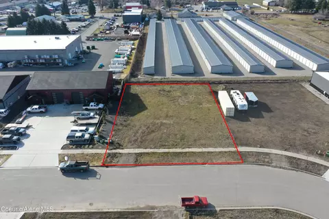 9983 N Lyle Loop, Hayden, ID 83835