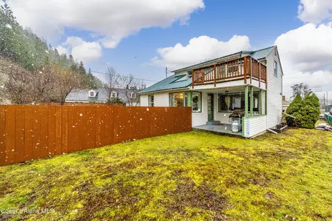 Exterior - 122 E Mullan Ave, Kellogg, ID 83837 photo 4 of 8