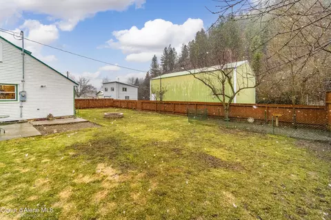 Exterior - 122 E Mullan Ave, Kellogg, ID 83837 photo 6 of 8