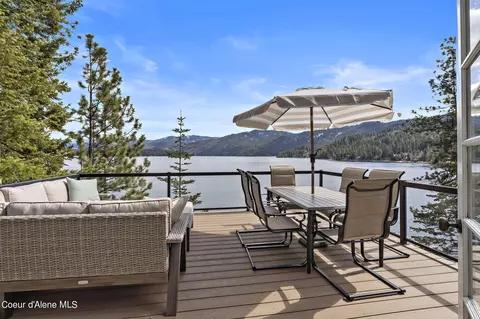5527 E Hayden Lake Rd, Hayden, ID 83835